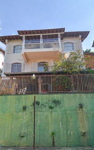 Casa para alugar com 450m², 7 quartos e 3 vagasÁrea externa