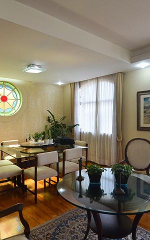 Casa para alugar com 450m², 7 quartos e 3 vagasSala