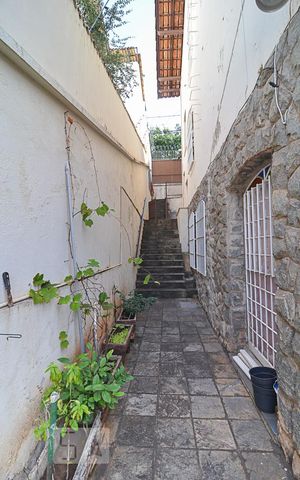 Casa para alugar com 450m², 7 quartos e 3 vagasÁrea externa