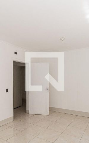 Apartamento à venda com 40m², 1 quarto e sem vagaSala/Quarto