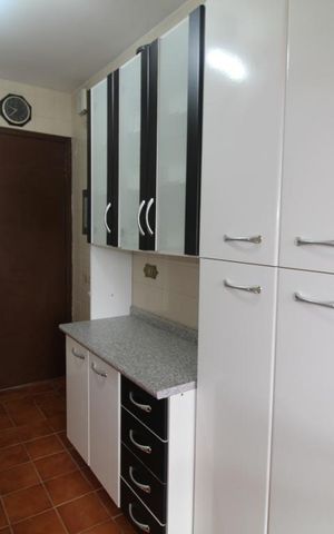 Apartamento para alugar com 70m², 2 quartos e 1 vagaCozinha armários