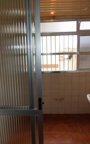 Apartamento para alugar com 70m², 2 quartos e 1 vagaÁrea de serviço