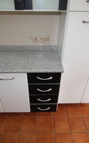 Apartamento para alugar com 70m², 2 quartos e 1 vagaCozinha armários
