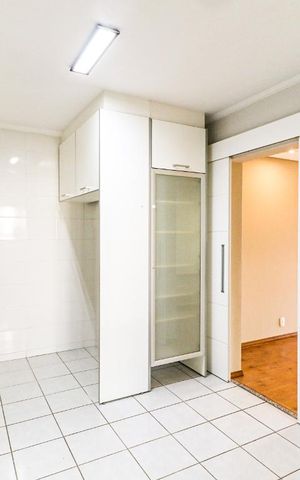 Apartamento para alugar com 98m², 3 quartos e 2 vagas Apartamento para alugar com 98m², 3 quartos e 2 vagasCozinha