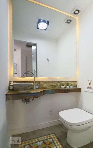 Apartamento à venda com 150m², 2 quartos e 1 vaga Apartamento à venda com 150m², 2 quartos e 1 vagaBanheiro 2
