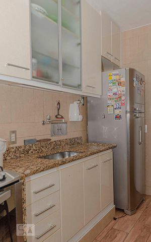 Apartamento para alugar com 65m², 2 quartos e 1 vagaCozinha