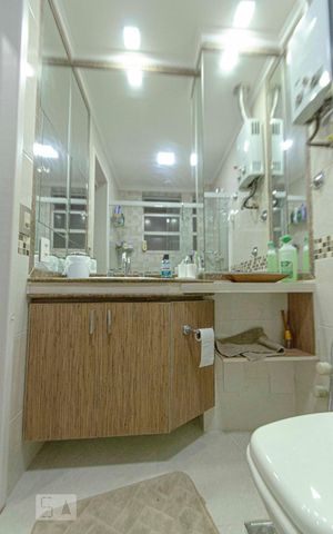 Apartamento para alugar com 65m², 2 quartos e 1 vagaBanheiro
