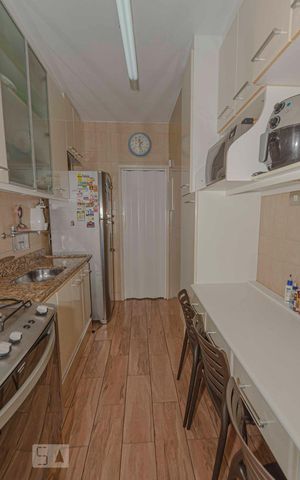 Apartamento para alugar com 65m², 2 quartos e 1 vagaCozinha