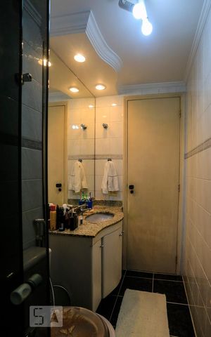 Apartamento para alugar com 70m², 3 quartos e 1 vaga Apartamento para alugar com 70m², 3 quartos e 1 vagaBanheiro