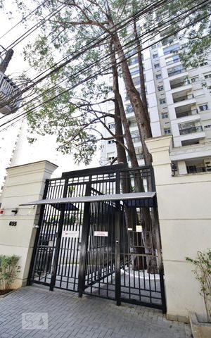 Apartamento para alugar com 65m², 2 quartos e 1 vagaFachada