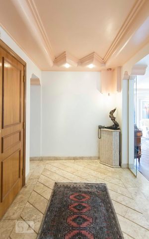 Apartamento à venda com 400m², 4 quartos e 5 vagasEntrada