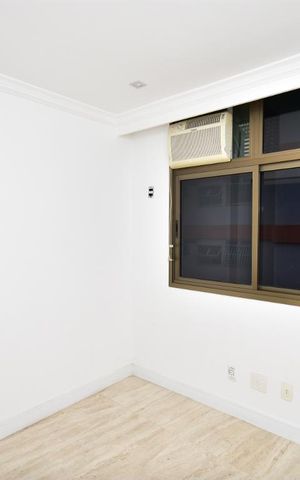 Apartamento à venda com 165m², 3 quartos e 2 vagasQuarto 1 