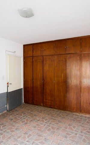 Casa para alugar com 320m², 8 quartos e 2 vagas Casa para alugar com 320m², 8 quartos e 2 vagasQuarto 4