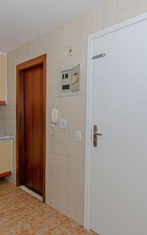 Apartamento à venda com 80m², 2 quartos e 1 vagaCozinha