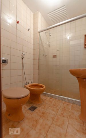 Apartamento à venda com 80m², 2 quartos e 1 vagaBanheiro