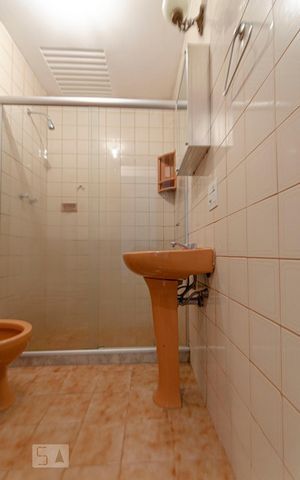 Apartamento à venda com 80m², 2 quartos e 1 vagaBanheiro