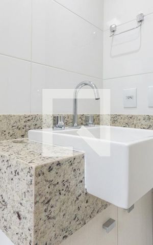 Apartamento à venda com 65m², 2 quartos e 2 vagasBanheiro Suíte 2