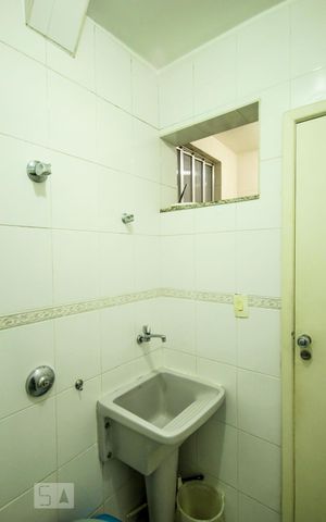 Apartamento para alugar com 50m², 1 quarto e sem vaga Apartamento para alugar com 50m², 1 quarto e sem vagaBanheiro