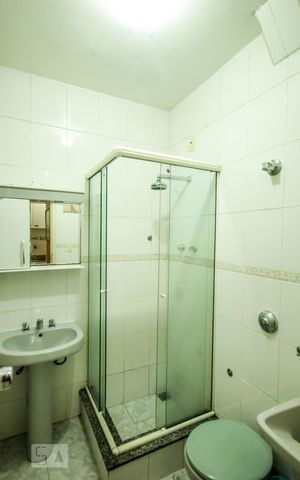 Apartamento para alugar com 50m², 1 quarto e sem vaga Apartamento para alugar com 50m², 1 quarto e sem vagaBanheiro