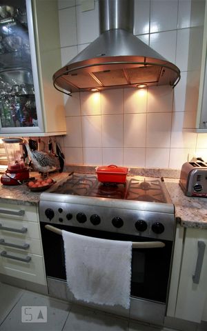 Casa à venda com 250m², 4 quartos e 1 vagaDetalhe da cozinha