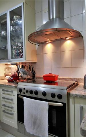 Casa à venda com 250m², 4 quartos e 1 vagaDetalhe da cozinha