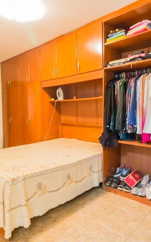 Casa à venda com 300m², 3 quartos e 3 vagasSuíte