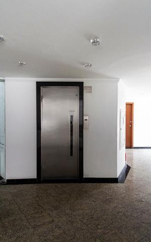 Apartamento para alugar com 69m², 2 quartos e 1 vagaHall social