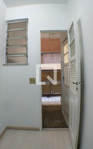 Apartamento para alugar com 70m², 2 quartos e 1 vaga Apartamento para alugar com 70m², 2 quartos e 1 vagaQuarto de Serviço