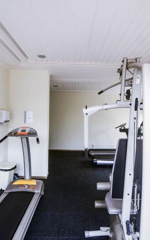 Apartamento à venda com 140m², 3 quartos e 2 vagas Apartamento à venda com 140m², 3 quartos e 2 vagasÁrea comum - Academia