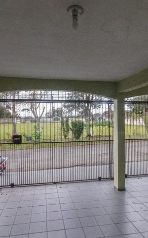 Casa à venda com 160m², 4 quartos e 2 vagas Casa à venda com 160m², 4 quartos e 2 vagasVista da sala