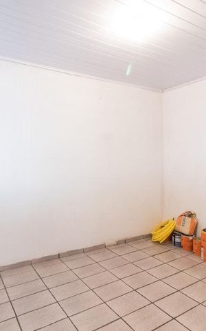 Casa à venda com 160m², 4 quartos e 2 vagas Casa à venda com 160m², 4 quartos e 2 vagasQuarto - casa dos fundos