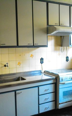 Casa à venda com 350m², 5 quartos e 3 vagas Casa à venda com 350m², 5 quartos e 3 vagasCozinha