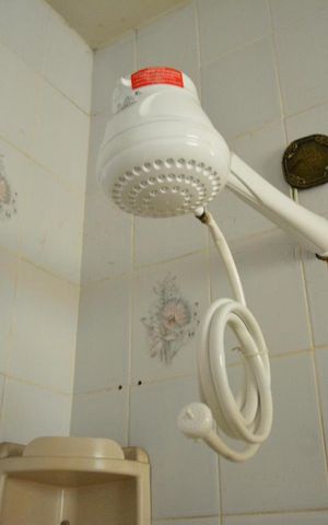 Casa à venda com 350m², 5 quartos e 3 vagas Casa à venda com 350m², 5 quartos e 3 vagasBanheiro Suíte 1