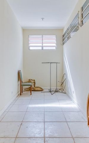 Casa à venda com 600m², 4 quartos e 6 vagas Casa à venda com 600m², 4 quartos e 6 vagasQuarto reversível