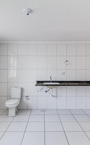 Casa à venda com 600m², 4 quartos e 6 vagas Casa à venda com 600m², 4 quartos e 6 vagasPrimeiro banheiro