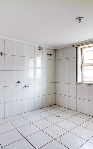 Casa à venda com 600m², 4 quartos e 6 vagas Casa à venda com 600m², 4 quartos e 6 vagasPrimeiro banheiro