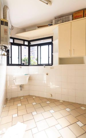Apartamento à venda com 83m², 3 quartos e 1 vagaÁrea de Serviço