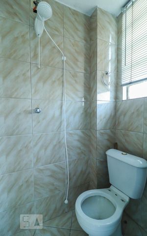 Apartamento à venda com 72m², 2 quartos e 1 vaga Apartamento à venda com 72m², 2 quartos e 1 vagaBanheiro de Serviço