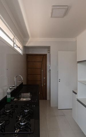 Apartamento à venda com 76m², 2 quartos e sem vaga Apartamento à venda com 76m², 2 quartos e sem vagaCozinha
