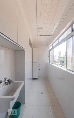 Apartamento à venda com 76m², 2 quartos e sem vaga Apartamento à venda com 76m², 2 quartos e sem vagaÁrea de Serviço