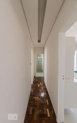 Apartamento à venda com 76m², 2 quartos e sem vaga Apartamento à venda com 76m², 2 quartos e sem vagaCorredor