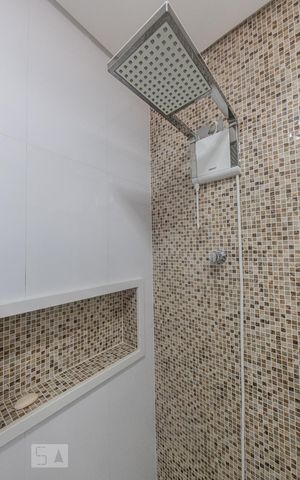 Apartamento à venda com 76m², 2 quartos e sem vaga Apartamento à venda com 76m², 2 quartos e sem vagaBanheiro Social