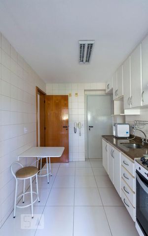 Apartamento para alugar com 90m², 3 quartos e 2 vagasCozinha