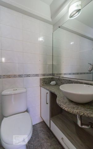 Apartamento para alugar com 70m², 3 quartos e 2 vagas Apartamento para alugar com 70m², 3 quartos e 2 vagasBanheiro