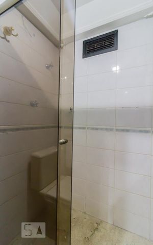 Apartamento para alugar com 70m², 3 quartos e 2 vagas Apartamento para alugar com 70m², 3 quartos e 2 vagasBanheiro