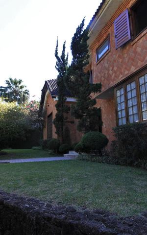 Casa à venda com 570m², 4 quartos e 3 vagasJardim
