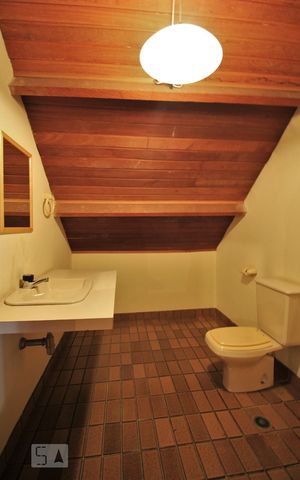 Casa à venda com 570m², 4 quartos e 3 vagasLavabo