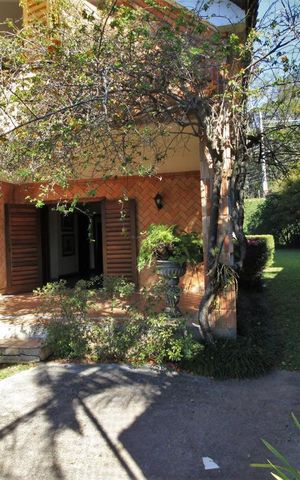 Casa à venda com 570m², 4 quartos e 3 vagasJardim