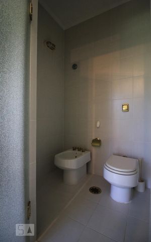 Casa à venda com 570m², 4 quartos e 3 vagasBanheiro