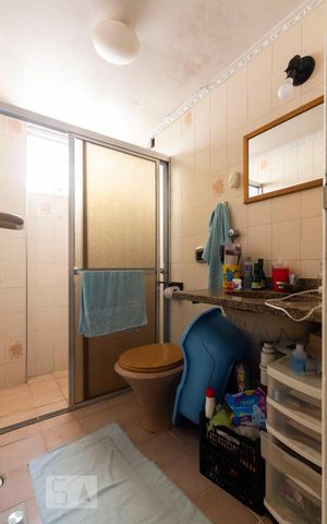 Apartamento à venda com 68m², 2 quartos e 1 vagaBanheiro Social